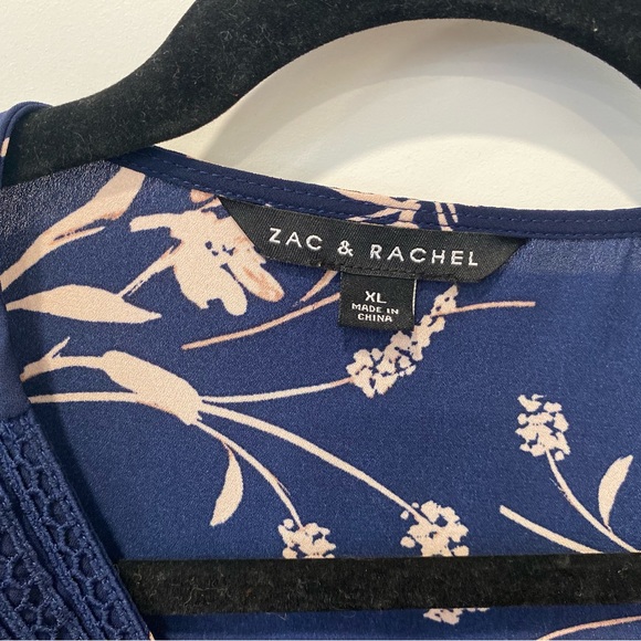 Zac & Rachel Boho Top Blue w Pink Flowers  Size XL - Picture 3 of 6